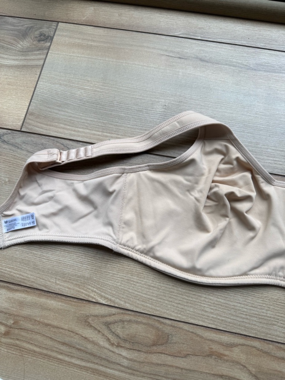 Wacoal Sport 38DD bra - Picture 6 of 8